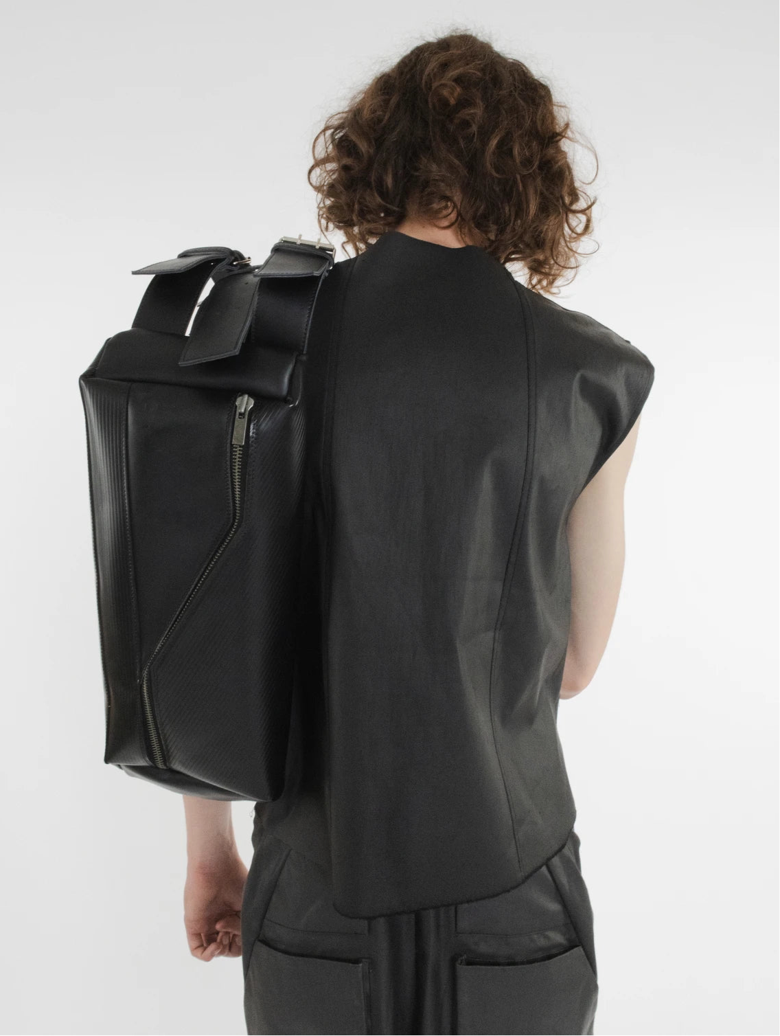 LEATHER BUMBAG
