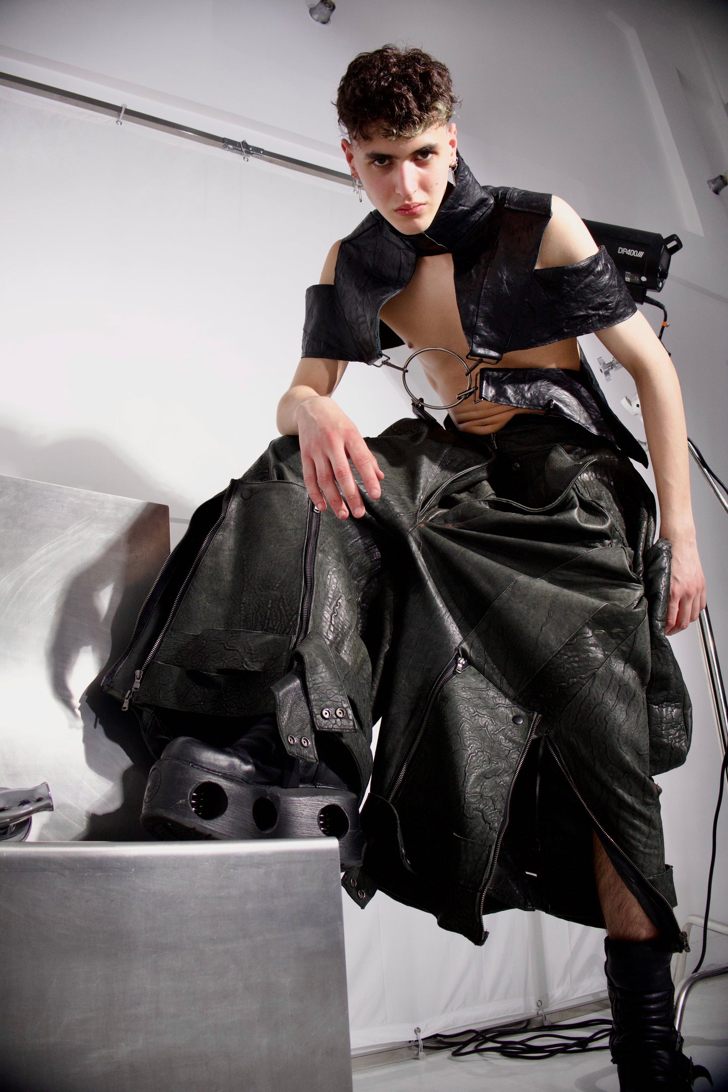 CROCODILE 3/4 GOAT LEATHER PANTS