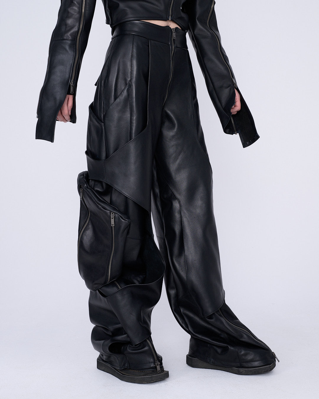 WOMEN FOLDED LEATHER PANTS