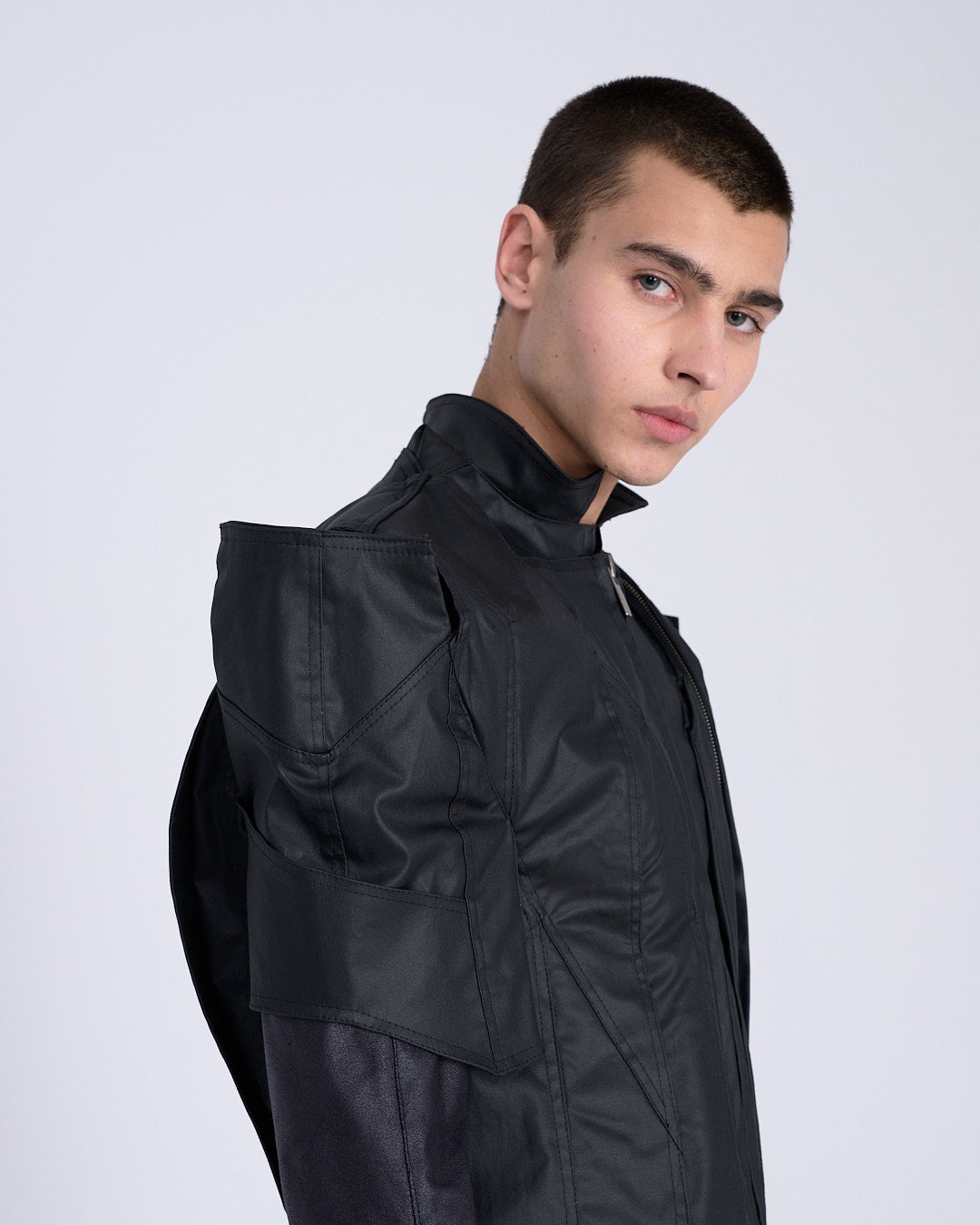 MEN SHORT SLEEVE JACKET