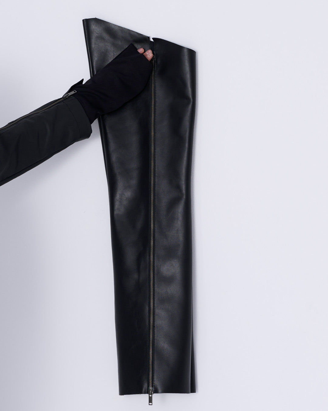 UNISEX LEATHER BELT SOCKS