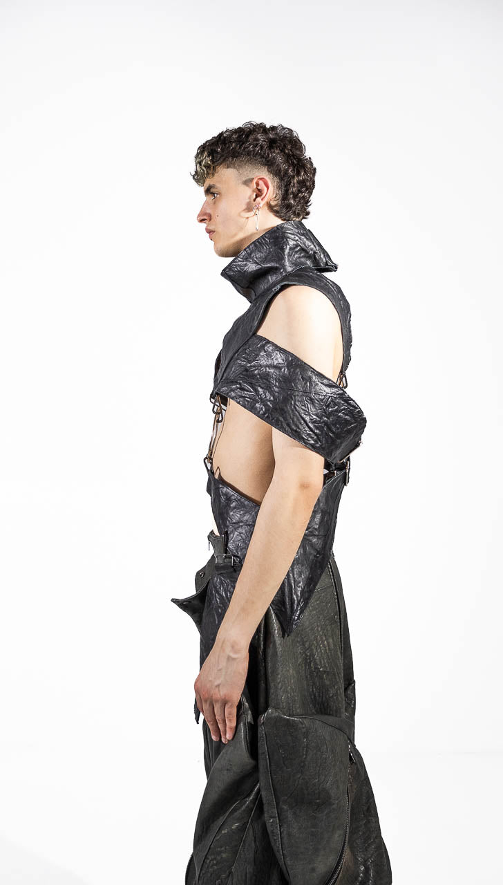 UNISEX BLACK STRAPS TOP