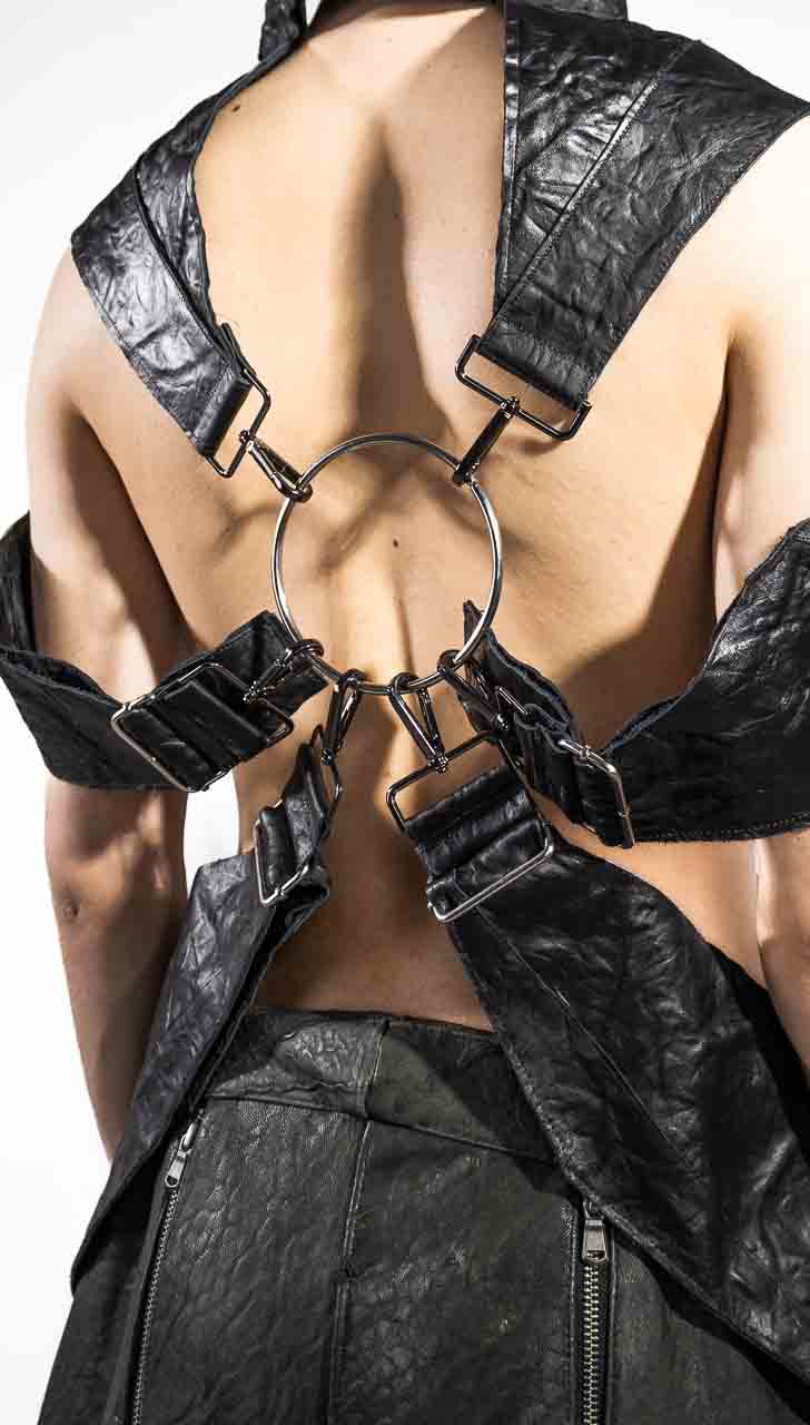 UNISEX BLACK STRAPS TOP