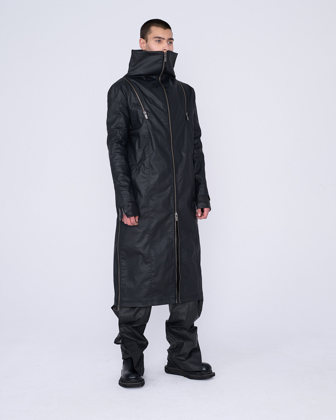 MEN ZIPPED SHOULDERS JACKET
