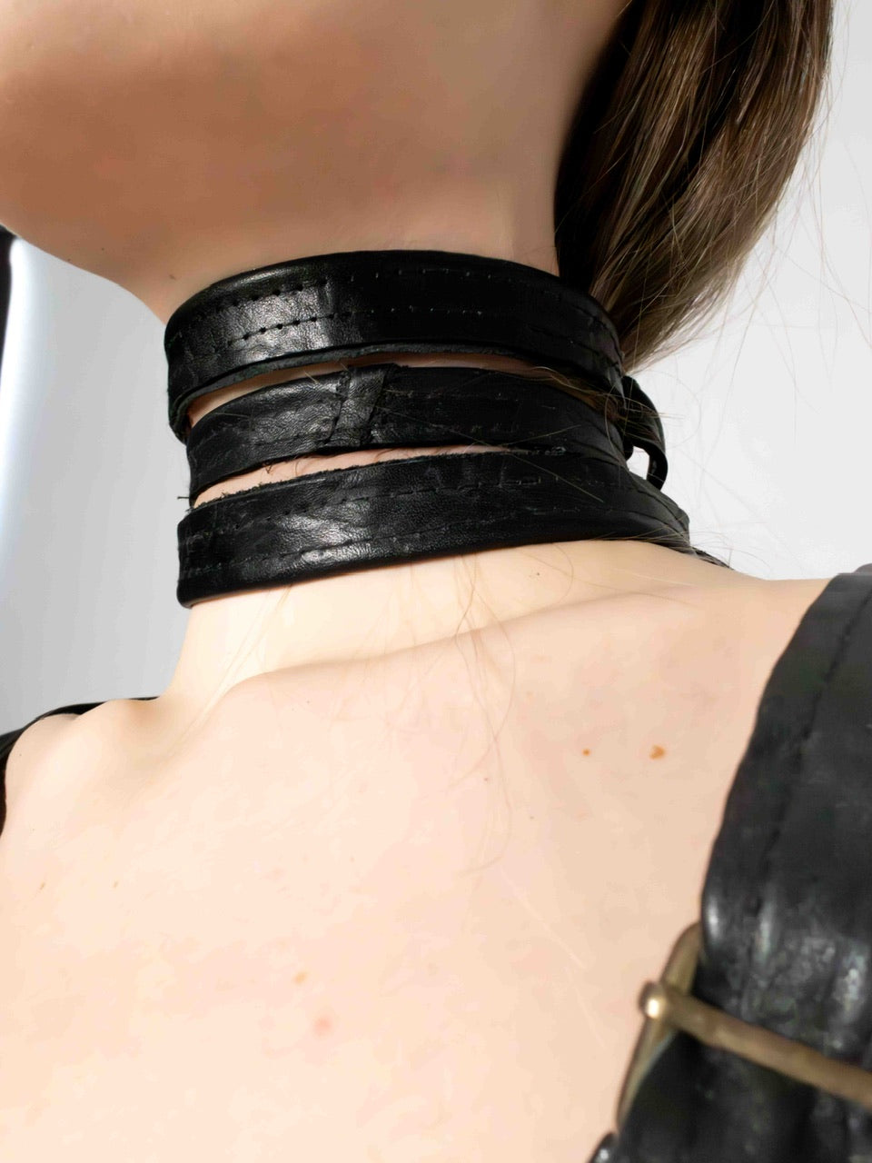 CRINCKLED LEATHER CHOCKER