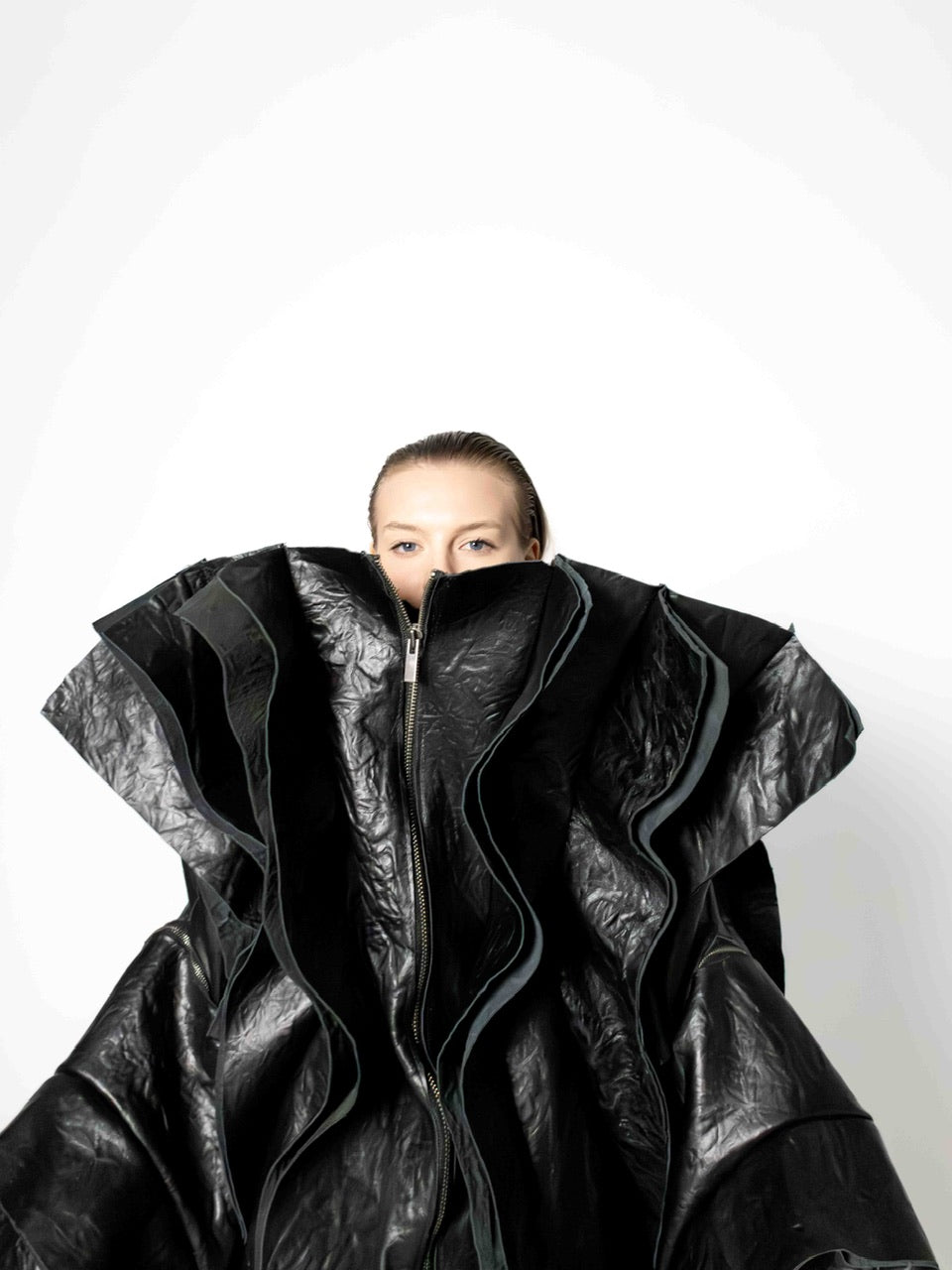 WOMEN FLARED LEATHER COAT