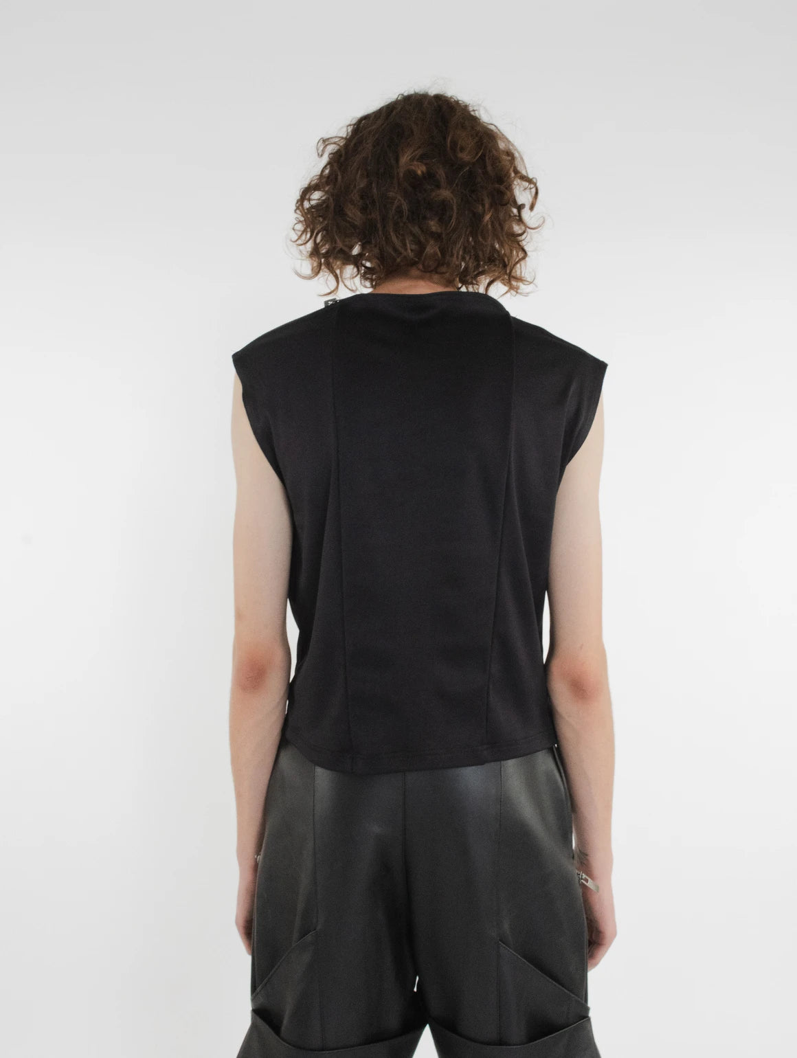 SHORT TANK TOP