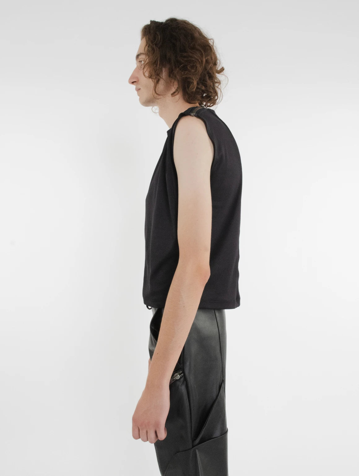 SHORT TANK TOP