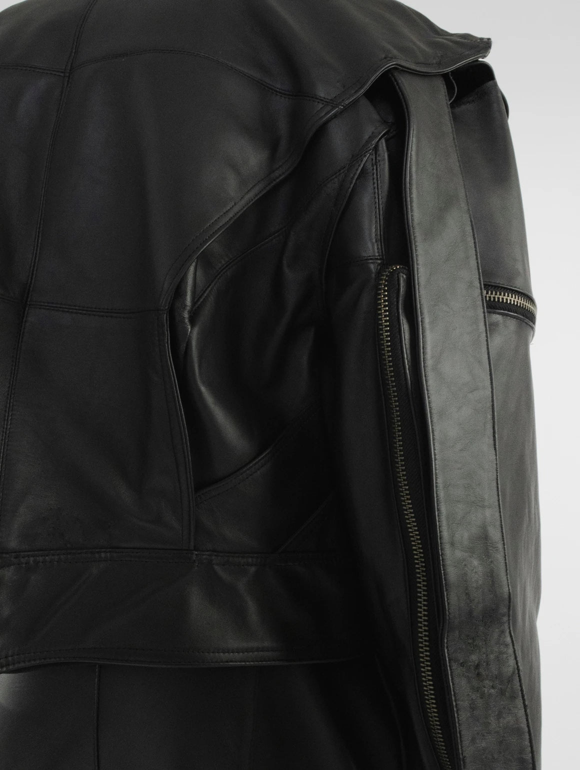 MEN TRIANGLE LEATHER JACKET