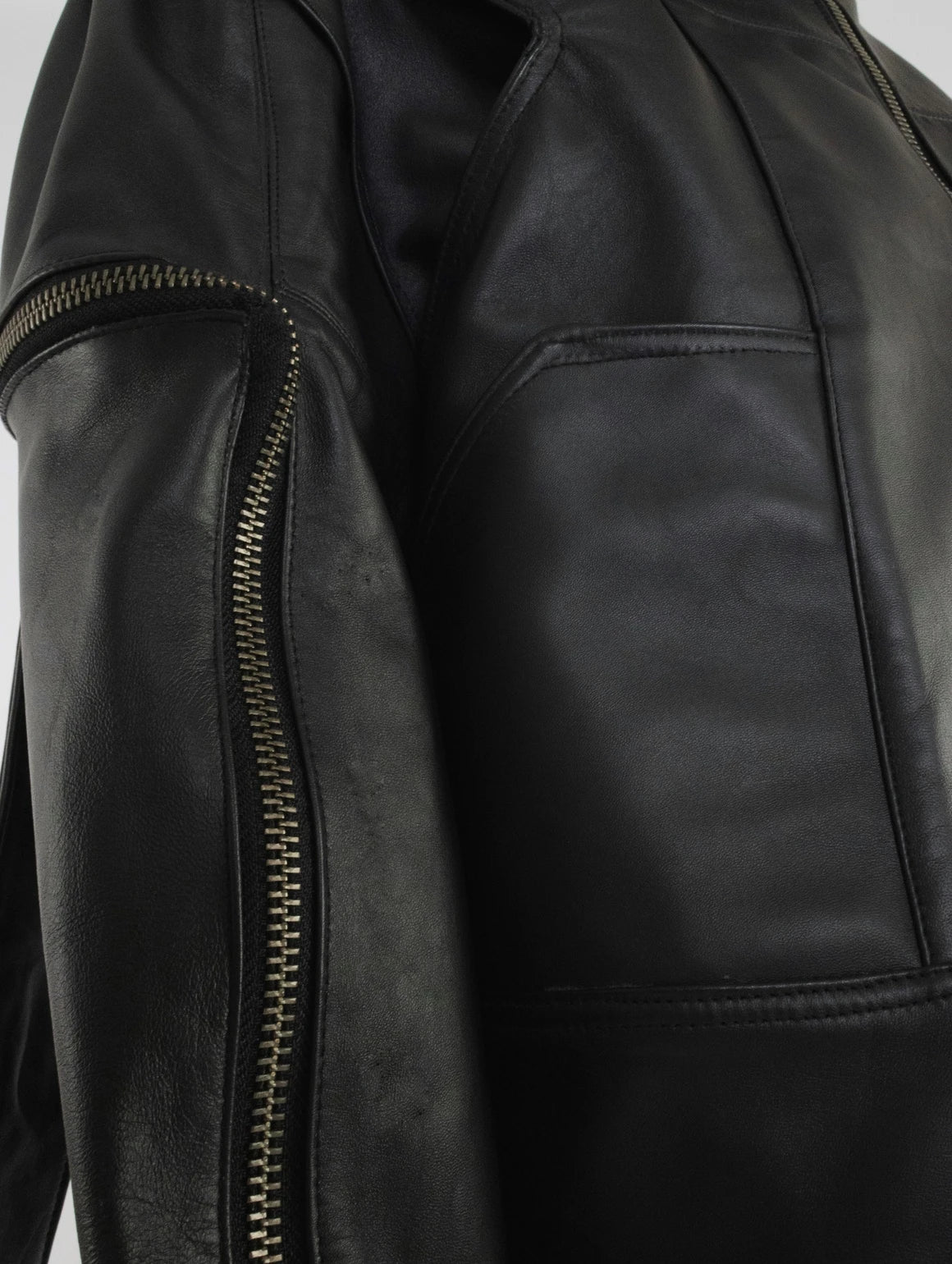 MEN TRIANGLE LEATHER JACKET