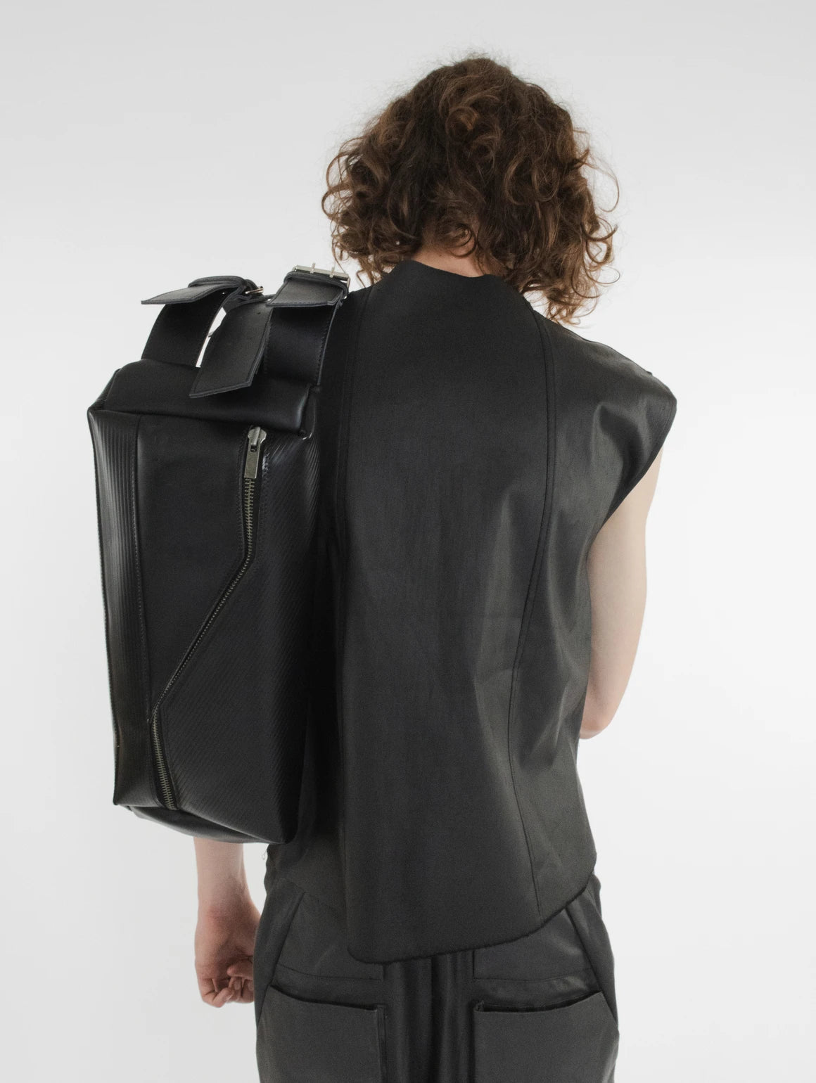 LEATHER BUMBAG