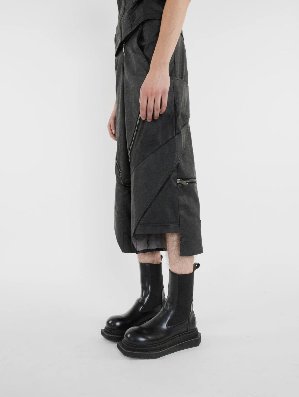 DENIM CROPPED SHORT PANTS