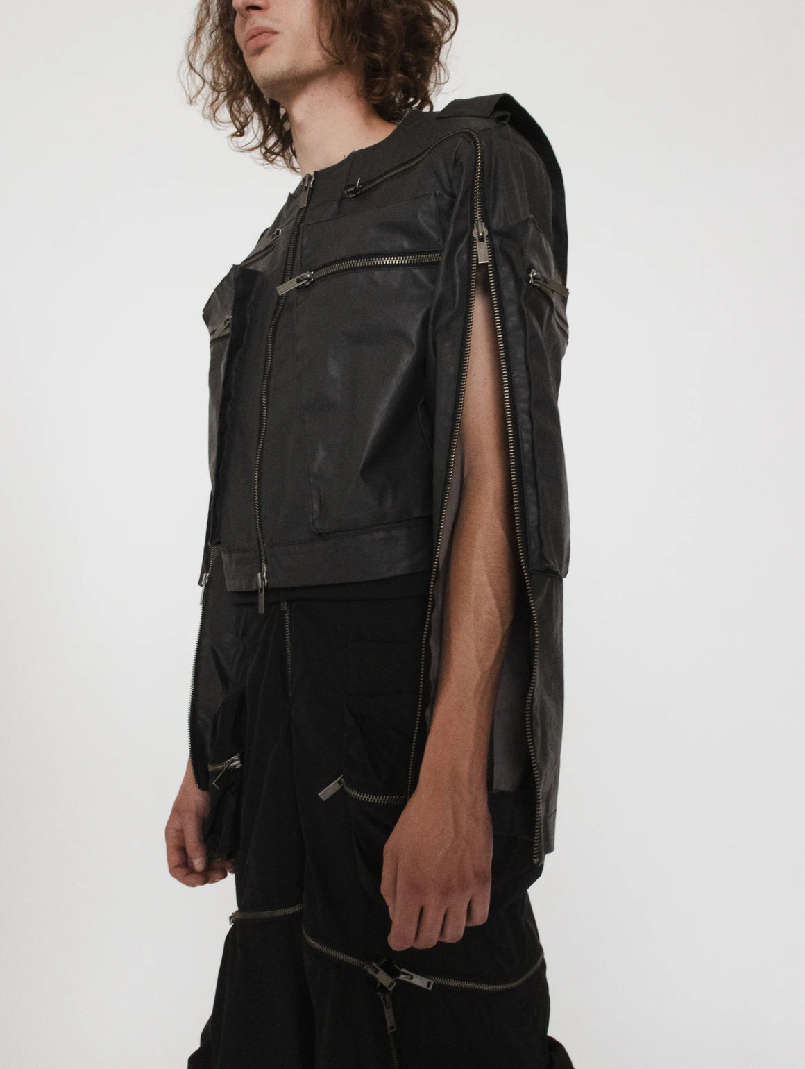 MEN DENIM ZIPPED JACKET