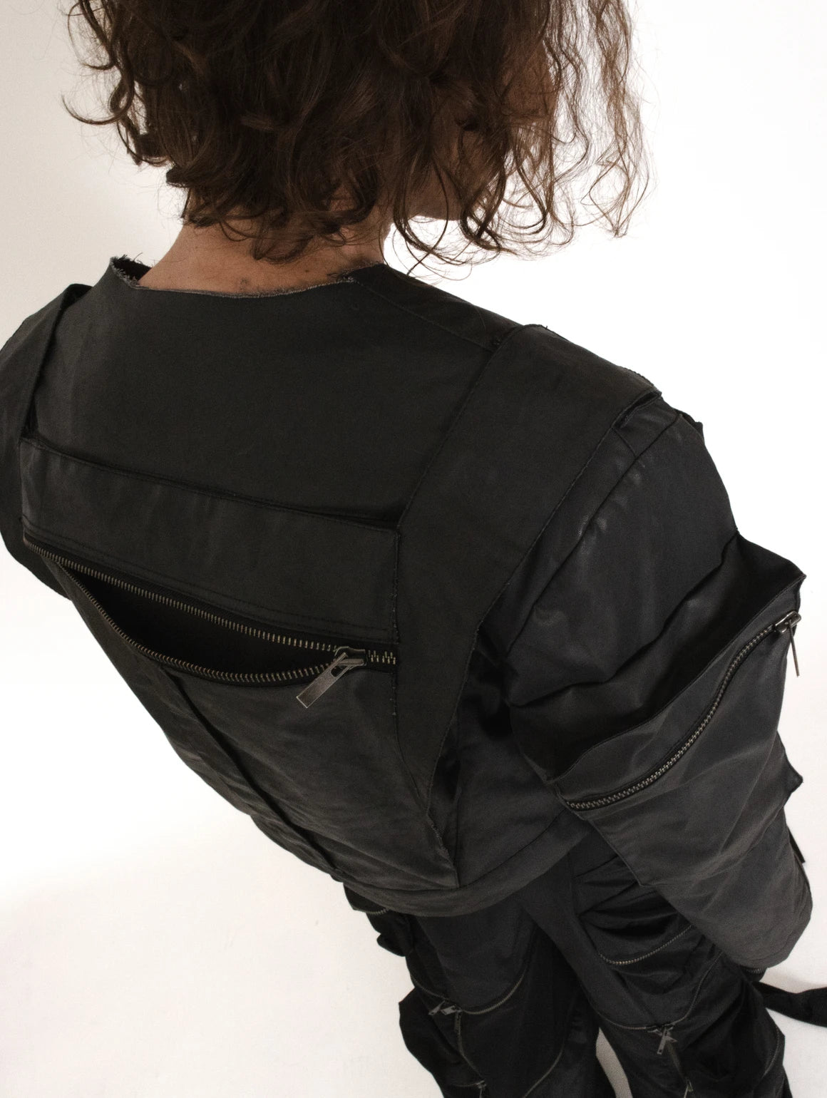 MEN DENIM ZIPPED JACKET