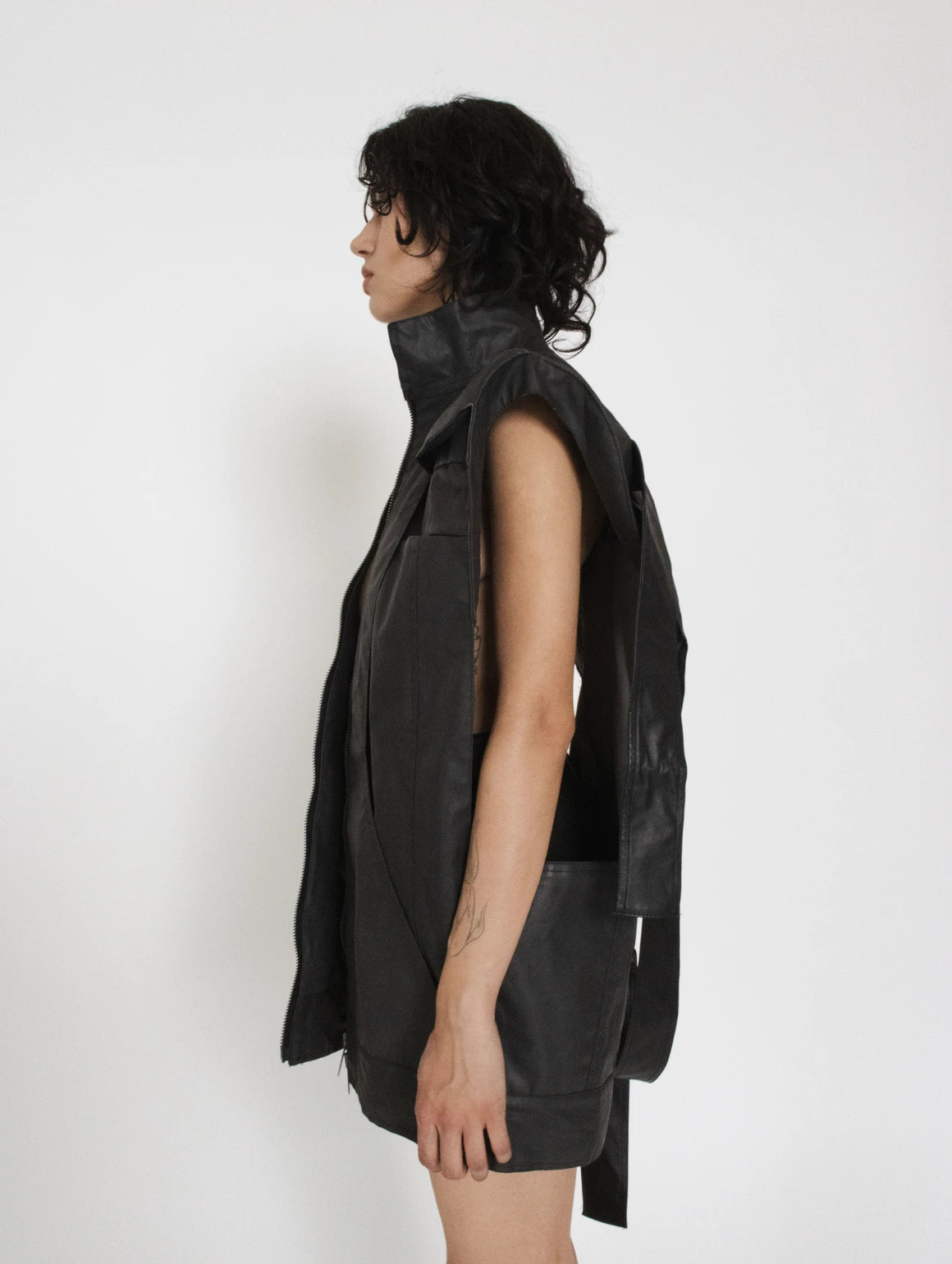 WOMEN DENIM CROPPED VEST