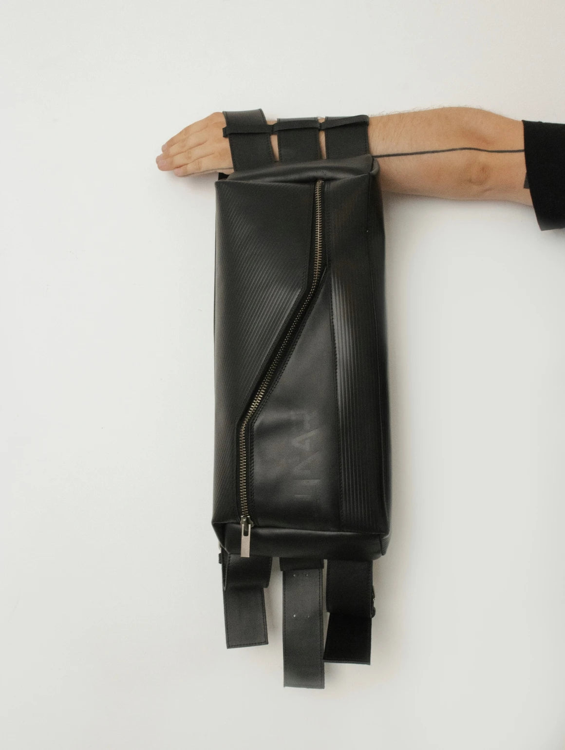 LEATHER BUMBAG