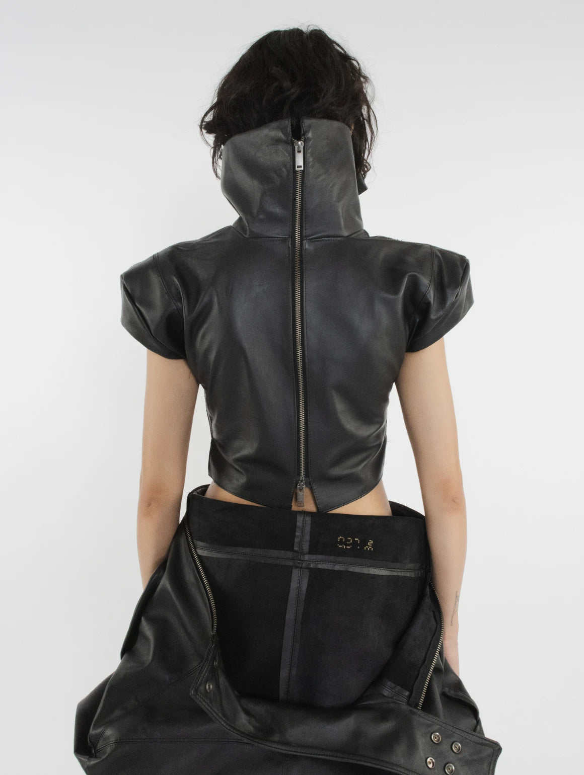 WOMEN LEATHER COLLAR TOP