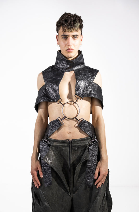 UNISEX BLACK STRAPS TOP